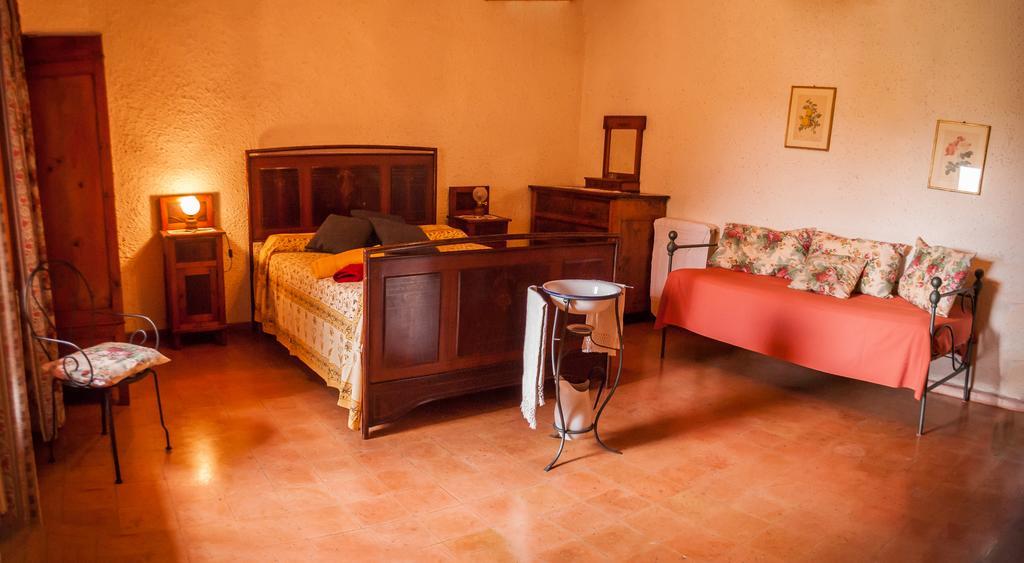 Fattoria Dei Cavalieri Apartment Sovana Cameră foto